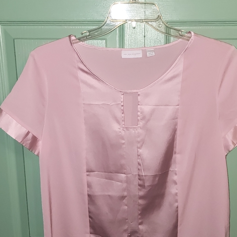 New York & Company Stretch Pale Pink Top (Size L) Like New - Picture 3 of 7